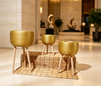 Set Pot Bunga Rotan dengan Kaki Kayu Minimalis untuk Tanaman Hijau 3 Pcs Pola Lingkaran Gaya Nordik