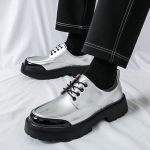 รองเท้าผู้ชายดีไซน์หรูหรา สไตล์ใหม่ หนัง PU แบบผูกเชือก พื้นหนา สำหรับฤดูใบไม้ผลิ ฤดูร้อน ฤดูใบไม้ร่วง พร้อมแผ่นรองพื้น EVA - Product Image 1
