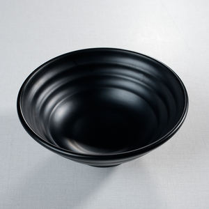 Vajilla de Melamina Negra Clásica Moderna MS145, Platos y Platos Hondos para Ramen y Sopa de Estilo Japonés - Product Image 5