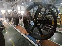 Ventilateur mobile silencieux sur pied de 2 m avec moteur PMSM et pales en aluminium pour salles de sport commerciales