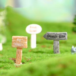 Miniatures de panneaux de signalisation routière en résine pour micro-paysages, figurines bonsaï, décorations de pots de fleurs, panneaux décoratifs, et décoration DIY pour jardins féeriques et terrariums de mousse - Product Image 1