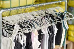 SH05 Ropa Usada de Alta Calidad para Mujer, Vestidos de Verano a la Moda, Pantalones, Camisetas, Faldas Vaqueras, Venta al Por Mayor - Product Image 4