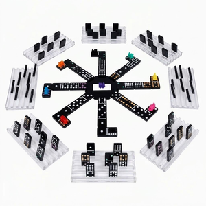 <span class=keywords><strong>Jeu</strong></span> <span class=keywords><strong>de</strong></span> <span class=keywords><strong>dominos</strong></span> mexicains personnalisé Double 12 avec 8 supports en acrylique, 9 marqueurs <span class=keywords><strong>de</strong></span> <span class=keywords><strong>train</strong></span> et 91 <span class=keywords><strong>dominos</strong></span> à points colorés dans une boîte en acrylique - Product Image 1