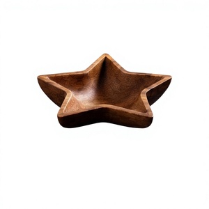 Celestial Star Salatschüssel aus dunklem Walnussholz mit geformten geometrischen Punkten als Servierplatte - Product Image 1