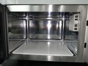 Horno Microondas de Sobremesa de Acero Inoxidable de 34L y 1800W, 208V, para Uso Comercial, DMD180-34LBSM-GTQ - Product Image 2