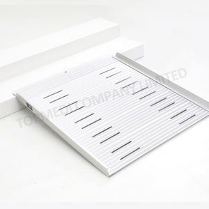 Rampe d'accès pour fauteuil roulant pliable antidérapante, rampe de seuil pliable portable en aluminium, fabrication avec certification CE - Product Image 4