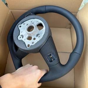 Volant en cuir perforé pratique en promotion pour modèles <span class=keywords><strong>Audi</strong></span> A3 8V 8P A4 B8 B9 A4L A5 A7L A8 Q3 <span class=keywords><strong>Q5</strong></span> Q7 A6 R8 TT - Product Image 5