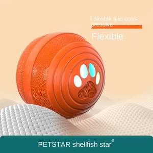 Интерактивный светящийся мяч-игрушка для собак с дистанционным управлением, модель Q6, с рисунком лап, из ТПУ и поликарбоната, самозаряжающийся, успокаивающий, с функцией пульсации - Product Image 2