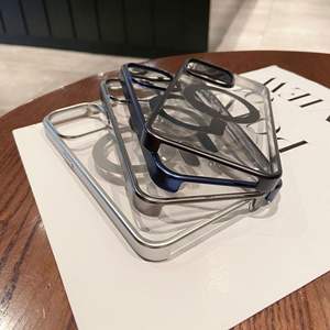 Couverture de téléphone en titane dur de haute qualité <span class=keywords><strong>Anti</strong></span> jaune clair <span class=keywords><strong>coque</strong></span> de téléphone <span class=keywords><strong>transparente</strong></span> magnétique pour iPhone 15 16 17 Pro Max étuis - Product Image 4