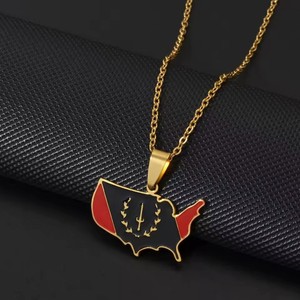 Collar con Colgante <span class=keywords><strong>de</strong></span> Cadena <span class=keywords><strong>de</strong></span> Acero Inoxidable y Oro <span class=keywords><strong>de</strong></span> 18K, con Bandera <span class=keywords><strong>de</strong></span> la Herencia Afroamericana Negra Nueva, Bandera <span class=keywords><strong>de</strong></span> Espada <span class=keywords><strong>de</strong></span> 1967 y Bandera <span class=keywords><strong>de</strong></span> Juneteenth - Product Image 3