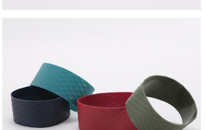 Manchon de protection antidérapant en silicone de qualité alimentaire pour bouteilles d'eau - Product Image 4