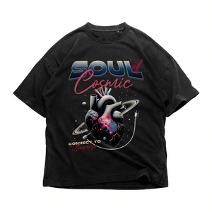 Maglietta Oversize Streetwear con Grafica 'Soul Of Cosmic Galaxy Heart' e 'Connect To Universe' - Product Image 2