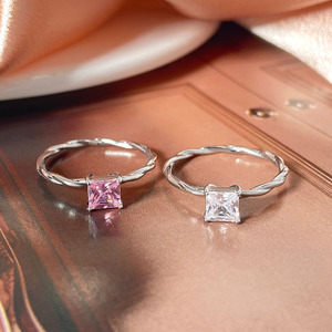Collection de bagues tendance en laiton avec zircon rose pour femme, idéales pour les fêtes et mariages, plaquées or 18 carats et rhodium - Product Image 5