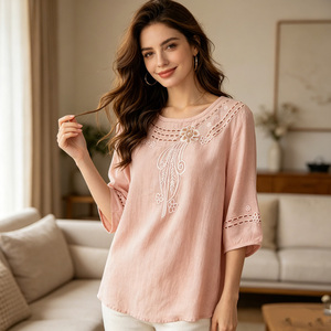 Blusa de Lino para Mujer con Bordado Floral, Cuello Redondo, Manga Tres Cuartos, Estilo Bohemio, Corte Holgado, Top de Primavera/Verano - Product Image 1