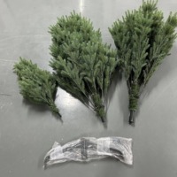 Sapin de Noël Artificiel 90 120 180 210 240 cm de Haut, Pin pour Décoration Intérieure et Extérieure, avec Support pour Noël