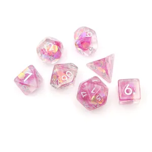 Fabricante profissional 16Mm Soft Edge Shiny Pink Smoke Resin Atacado Gravado Alta Qualidade Personalizado 16Mm Cube Dice Set