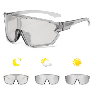 <span class=keywords><strong>Occhiali</strong></span> <span class=keywords><strong>da</strong></span> <span class=keywords><strong>Sole</strong></span> per Ciclismo con Cambio Colore, Protezione UV400, Antivento, per Uso Diurno e Notturno, <span class=keywords><strong>Occhiali</strong></span> <span class=keywords><strong>da</strong></span> <span class=keywords><strong>Sole</strong></span> <span class=keywords><strong>da</strong></span> <span class=keywords><strong>Uomo</strong></span> all'Ingrosso - Product Image 5
