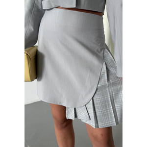 Ensemble veste courte et jupe gris en polyviscose pour femme avec détail plissé à carreaux - Product Image 4