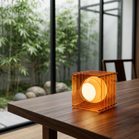Lampe de chevet créative pour chambre à coucher, style Bauhaus, pour salon, hall d'entrée, maison d'hôtes, cadeau pour amis, en acrylique multicouche, LED blanc chaud, hôtel