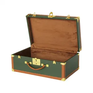 Grand coffre de rangement en cuir vert Garniture en cuir orange avec accessoires de verrouillage en métal doré