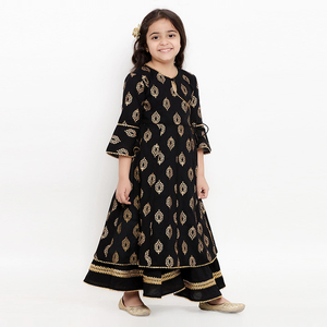 Nueva Llegada de Ropa Tradicional para Niños de la India, Ropa Infantil en Línea para Niñas, Kurta Elegante a Rayas Negras con Palazzos - Product Image 2