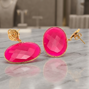Boucles d'oreilles pendantes en argent sterling plaqué or JAIPUR GEMS JEWELRY, grande pierre ovale facettée rose fuchsia, vente en gros - Product Image 2