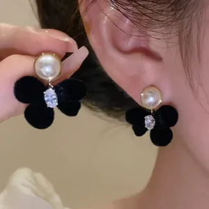 Koreanische Mode Schwarze Schmetterlings ohrringe Neue Diamant perlen ohrringe Leichte Luxus-Anhänger ohrringe für Damen schmuck