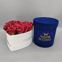 Boîte cadeau ronde en carton recyclé en forme de cœur avec logo en feuille d'or, finition mate, pour la Saint-Valentin, les arrangements floraux de mariage