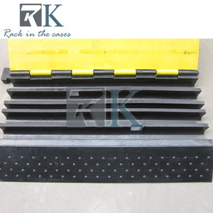 Rampe de protection de câbles en caoutchouc robuste, de haute qualité, pour événements extérieurs et couverture de câbles de scène - Product Image 5
