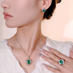 Parures de bijoux vintage en cuivre écologiques, hypoallergéniques, haut de gamme, avec zircon cubique émeraude 10*12-6*8mm, ensemble assorti de qualité supérieure - Product Image 6