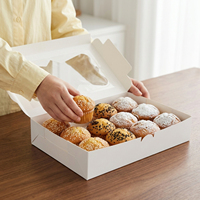 Boîtes à biscuits blanches en gros avec fenêtre transparente, emballage pliable en papier pour pâtisseries et gâteaux