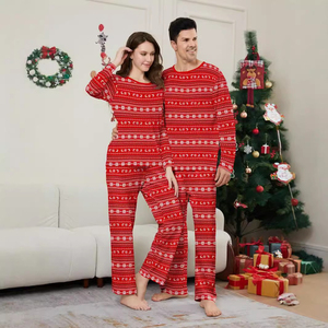 Pigiama Familiare di Alta Qualità 100% Poliestere Stile Nordico, Motivo Fair Isle con Renne, Logo Personalizzato, Abbigliamento da Notte per le Feste - Product Image 2
