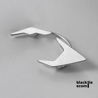 Boucles d'oreilles à clip modernes de qualité supérieure, accessoire de mode tendance pour occasions décontractées et de fête, en vente