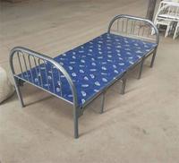 Lit simple en acier de haute qualité Nouveau design en métal cadre de lit empilable pliant pour appartement avec matelas