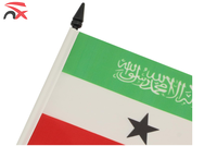 Activités de festival personnalisées 21*14cm bâton en plastique noir et base drapeau de bureau de table du Somaliland pour les activités