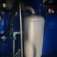 Compresseur d'air à vis lubrifié à entraînement direct VSD 7,5 kW, moteur PM IP55, économie d'énergie de 30 %, certifié CE ISO pour usine CNC