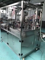 Machine de remplissage et de scellage de sacs IV en plastique semi-automatique pneumatique contrôlée par PLC, haute précision, 2500 sacs/heure, réglable