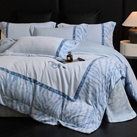 Parure de lit quatre pièces de luxe haut de gamme en velours mat imprimé numériquement, anti-statique, 600 fils/cm², haute densité