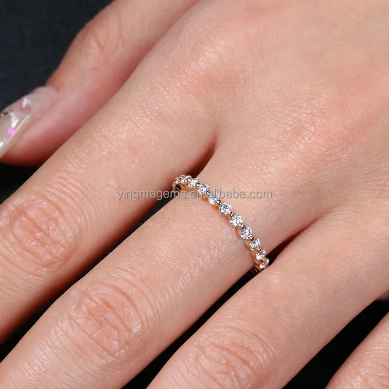 Populaire 14K Massief Gouden Sieradenring Met Kleurloze Moissanite Diamant Bezel Setting Moissanite Trouwring Eternity Ring