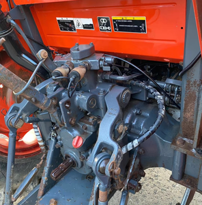 Tractor Kubota M704K <span class=keywords><strong>de</strong></span> <span class=keywords><strong>Segunda</strong></span> <span class=keywords><strong>Mano</strong></span> <span class=keywords><strong>de</strong></span> Alta Calidad en Venta - Product Image 5
