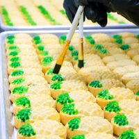 Toptan Halal Tatlı Ananaslı Kek 6 Adet 200g Paket Şekerli Gofret Kurabiye Biscotti Hazır Kullanım Tayland Minh Vietnam Fabrikası