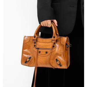 רטרו טרנדי עור אמיתי כרית אוכף יד תיק אוכף יד נשית - Product Image 2