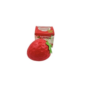 Bestseller transfrontalier : Jouet anti-stress unisexe créatif et solide, en forme de grande fraise réaliste, moelleux et à récupération lente, en sachet. - Product Image 5