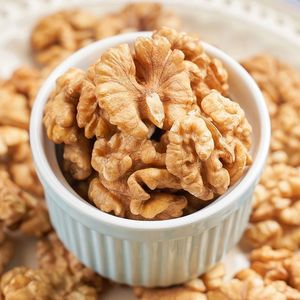 Venta al por mayor de fábrica: Nueces de nogal claro premium, frutos <span class=keywords><strong>secos</strong></span> y aperitivos de calidad de exportación - Product Image 3