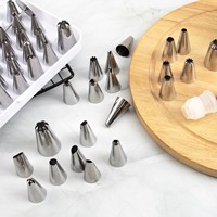 Backwerkzeuge 52-teiliges Spritztüllen-Set Blumen-Rosenform Sahne-Puff-Glasur Spritztüllen für Tortendekoration