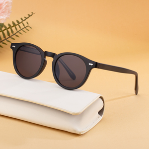 Gafas de Sol Partagas al por Mayor, Diseño Retro, Logotipo Personalizado, Montura Redonda, Patillas con Pin, Protección UV400, para Mujer - Product Image 1