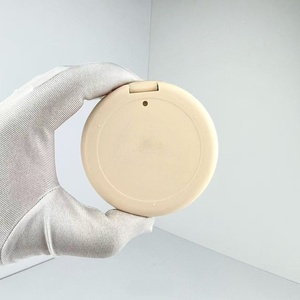 La fábrica produce al por mayor polvos compactos para damas de alta demanda, exquisitos y detallados, suaves y finos. - Product Image 5