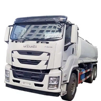 Camion-citerne à eau en acier inoxydable 1Suzu 6X4 pour le transport d'eau potable et l'arrosage des rues, directement de l'usine