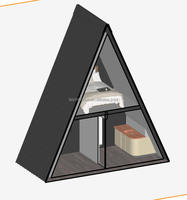 Maison préfabriquée moderne en forme de A, cabane modulaire de luxe avec façade en verre pour l'hébergement des clients des stations de montagne, retraite de vacances