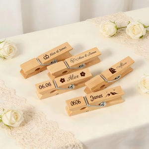 Mollette in Legno Personalizzate con Incisione - Mini Pioli - Clip con Nome Personalizzato per Decorazioni di Matrimoni, Baby Shower, Feste e Compleanni - Product Image 5